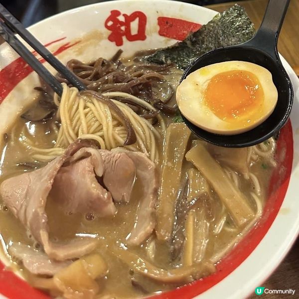 😍拉麵湯底超濃郁🍜超人氣排長龍拉麵店