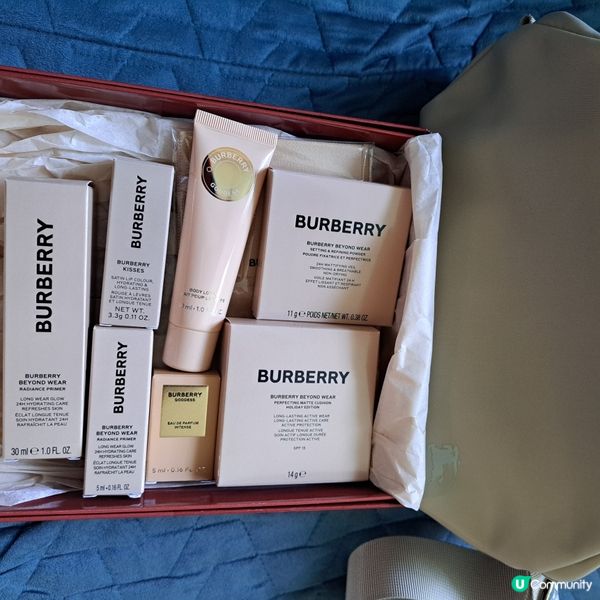 聖誕限定美妝🎁! 靚爆風衣袋+戰馬粉底💄！