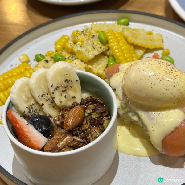 早餐推介😋 炒果仁+班尼迪蛋🤤 抵食！