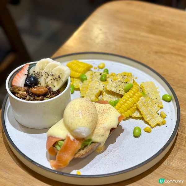 早餐推介😋 炒果仁+班尼迪蛋🤤 抵食！