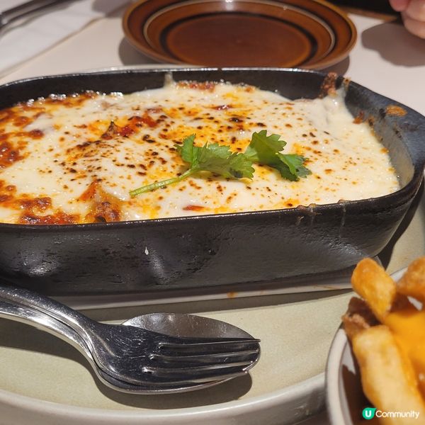 正呀喂！😋 撐枱腳食好西！🥩🍟