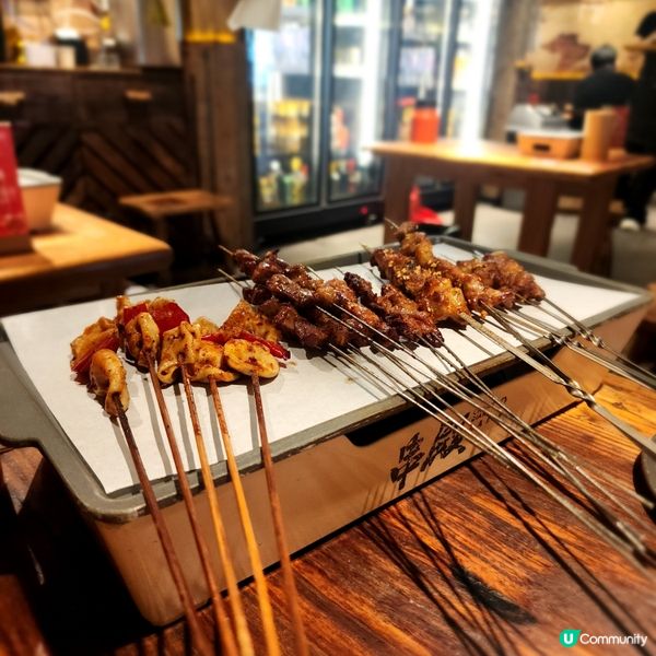 壹方天地串殿！抵食到爆！😋 羊肉串必點！🍢