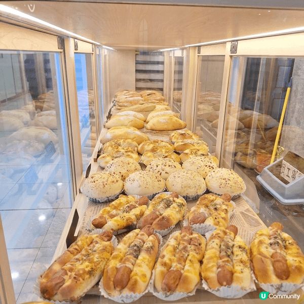 呢間日式麵包店叫「麵包司」，位置就係荃新天地二期地下「一門町...