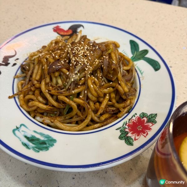 沙薑豬雜炒烏冬