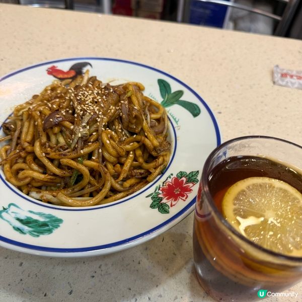 沙薑豬雜炒烏冬