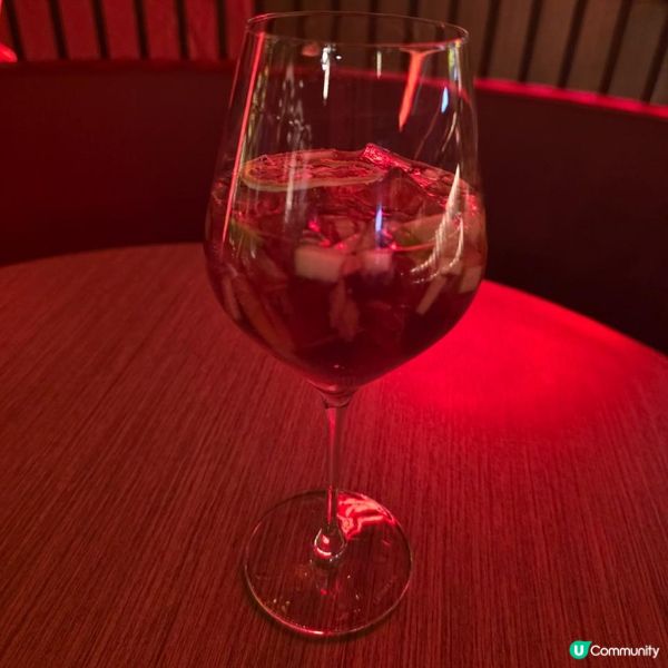 啟德酒吧餐廳餓虎藏龍