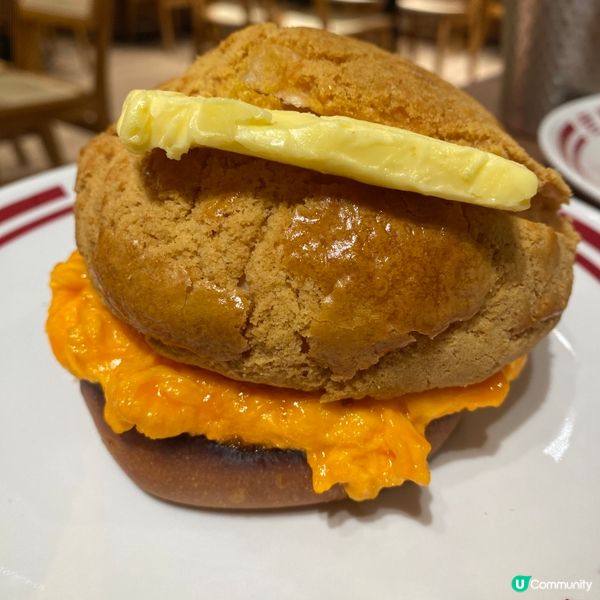 夠哂創新🤗菠蘿滑蛋油🤤招牌爆芝西多士🍞😍