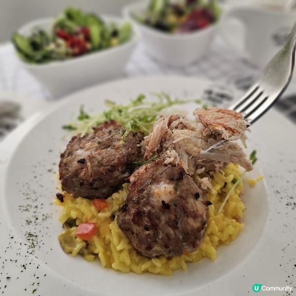 黑白視覺與打卡美食的結合