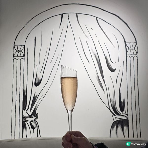 黑白視覺與打卡美食的結合