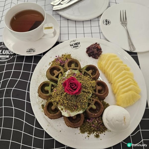 黑白視覺與打卡美食的結合