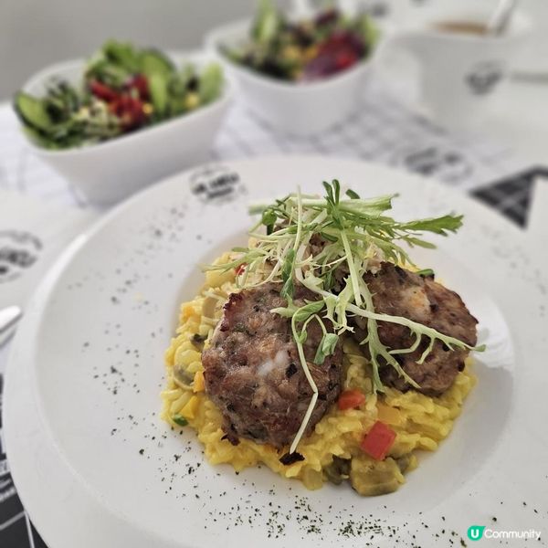 黑白視覺與打卡美食的結合