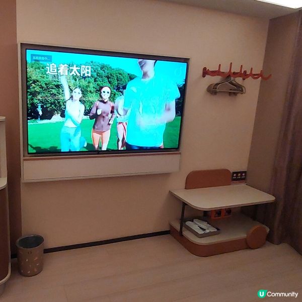 🏨🧳設計新穎～桔子酒店👍