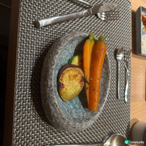 台灣連續兩年榮獲十大高 CP值頂級無菜單鐵板燒冠軍