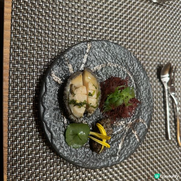 台灣連續兩年榮獲十大高 CP值頂級無菜單鐵板燒冠軍