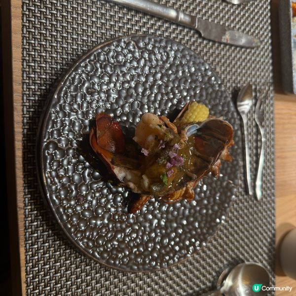 台灣連續兩年榮獲十大高 CP值頂級無菜單鐵板燒冠軍