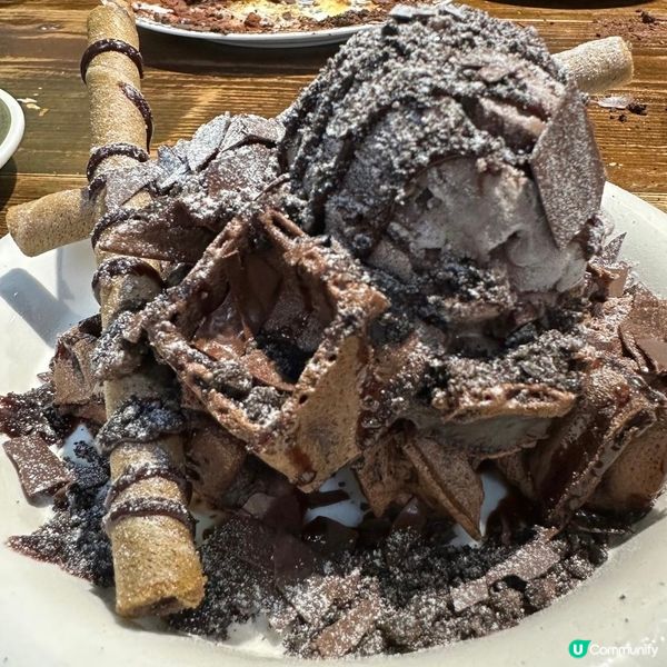 充滿懷舊風小店🤩有驚喜嘅酥皮pizza