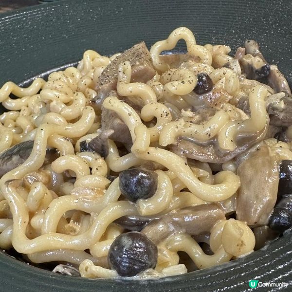 🩷充滿懷舊風小店🤩有驚喜嘅酥皮pizza