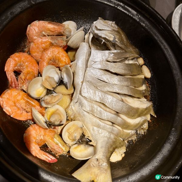 那天去左歡樂海岸玩，晚上去了木南苑食晚飯。點了的團餐味道很唔...