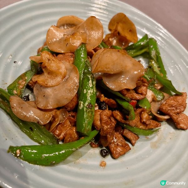 那天去左歡樂海岸玩，晚上去了木南苑食晚飯。點了的團餐味道很唔...