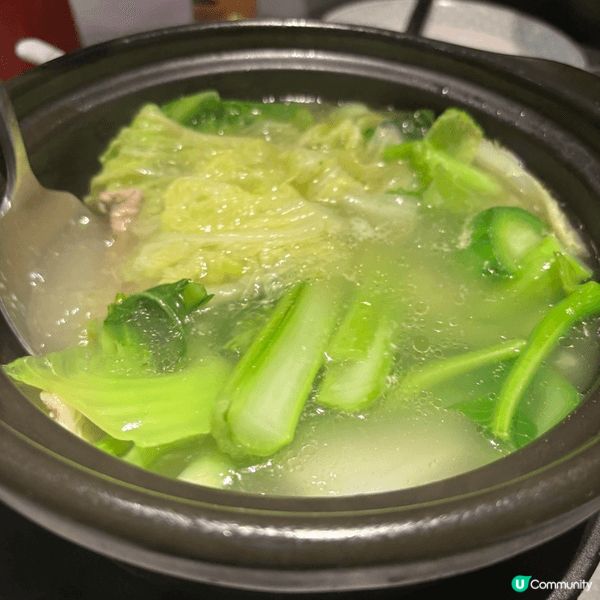 那天去左歡樂海岸玩，晚上去了木南苑食晚飯。點了的團餐味道很唔...