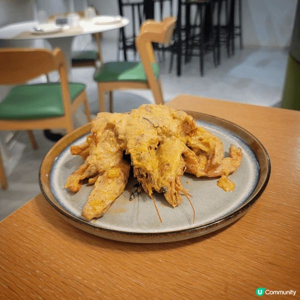 依間A.T.A.S係銅鑼灣一間新加坡菜館，專門食新加坡同馬來...
