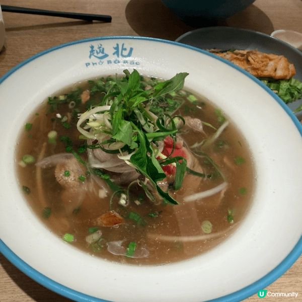 西九文化區藝術公園夜色迷人，是觀賞維港夜景的絕佳地點🤩越北餐...