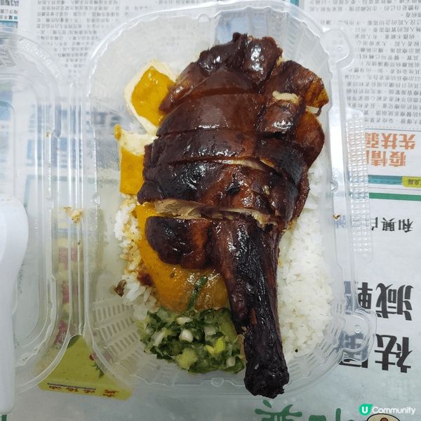 各式各樣的美食，盡在桌上！