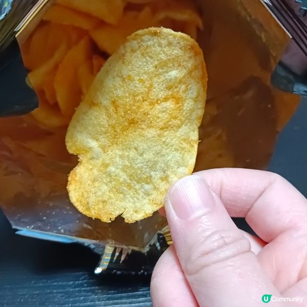 珍珍辣肉腸薄餅味薯片