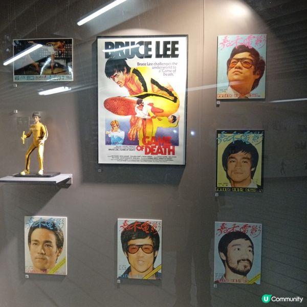 《李小龍誕生85周年紀念展：無形之道》！🐉 中環站見！