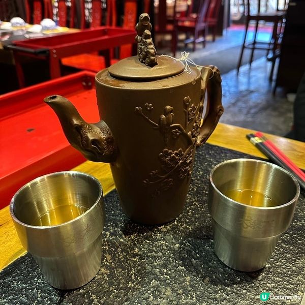 古色古香宮廷風火鍋🍲足料玲瓏浮凸花膠雞湯鍋