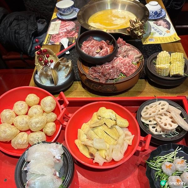 古色古香宮廷風火鍋🍲足料玲瓏浮凸花膠雞湯鍋