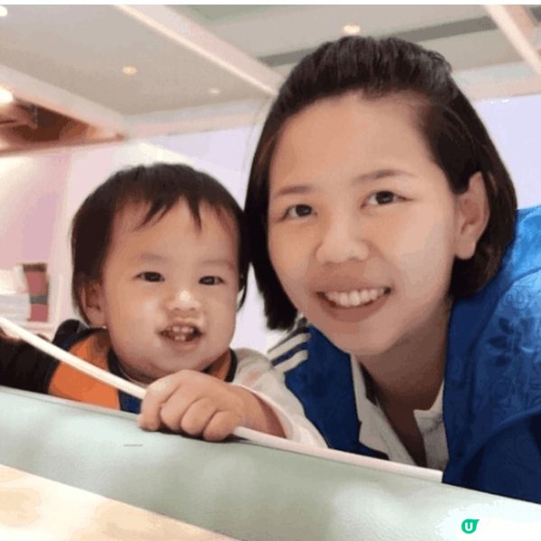 親子旅行的助手