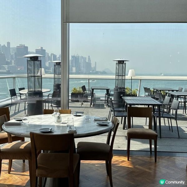 😍尖沙咀高質海景扒房🌊必食🩷香煎鱸魚配薯蓉及龍蝦湯