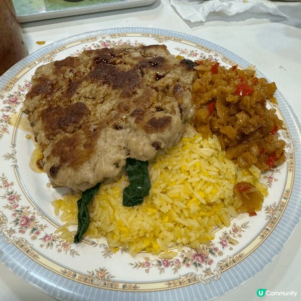 大推大圍金城茶餐廳肉餅飯，香口惹味有肉汁，加埋秘製菜譜真係不...