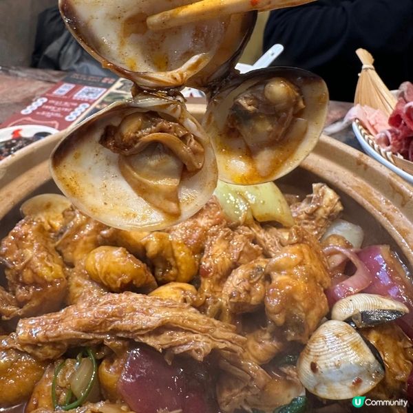 懷舊港式環境下嘆惹味雞煲🐔🍲特別有風味