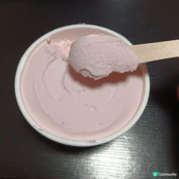 MOW草莓煉乳味雪糕