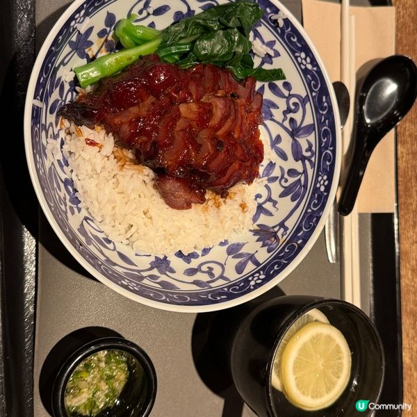 叉燒飯🤤蔥油撈飯一流！