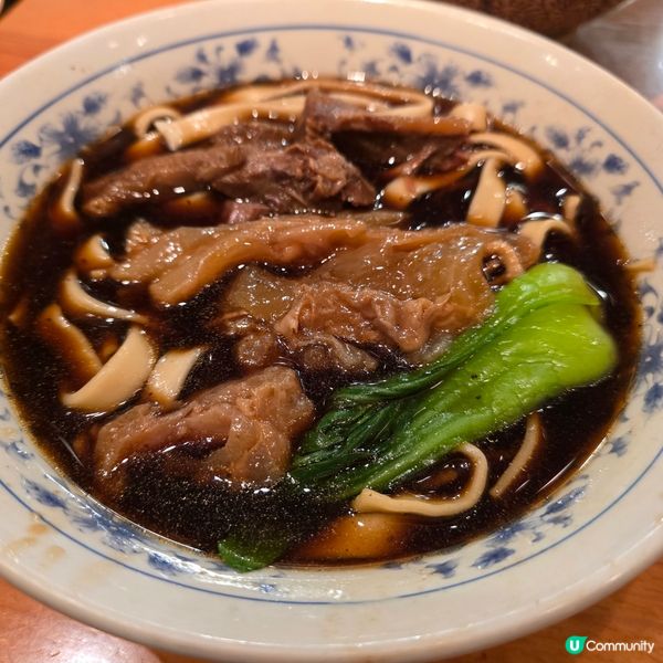 台味小玉，牛肉麵正宗！🍜😋