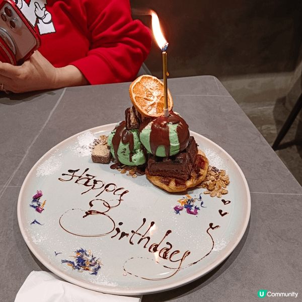 食一個晚飯當係為朋友慶生，去咗一間位於銅鑼灣外告士打道嘅上樓...