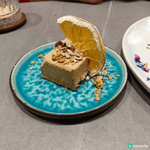 食一個晚飯當係為朋友慶生，去咗一間位於銅鑼灣外告士打道嘅上樓...