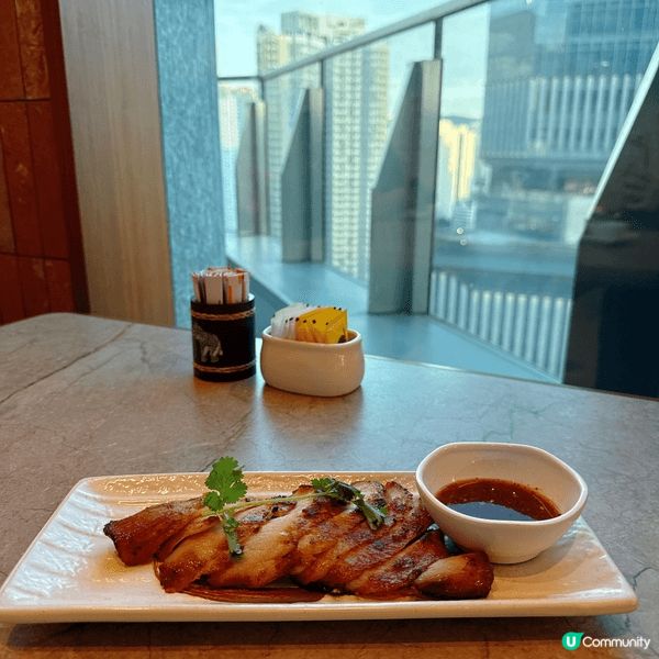 這間泰國菜餐廳是在啟德雙子匯1期，味道10分不錯，價錢中等，...