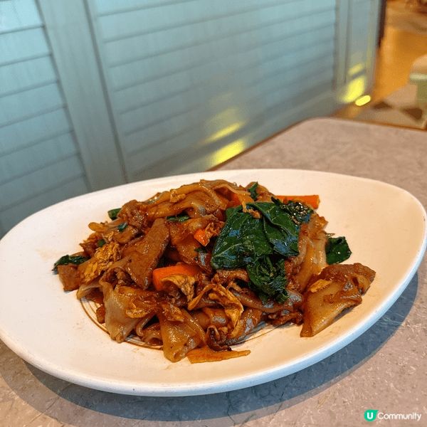 這間泰國菜餐廳是在啟德雙子匯1期，味道10分不錯，價錢中等，...