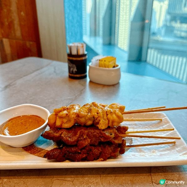 這間泰國菜餐廳是在啟德雙子匯1期，味道10分不錯，價錢中等，...