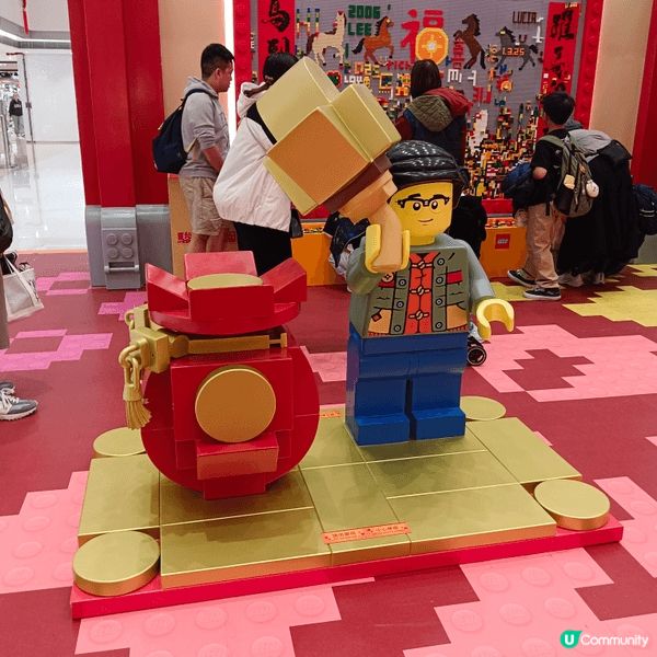 屯門市廣場中庭，有Lego新春駿藝樂園，勁呀，有Lego認證...