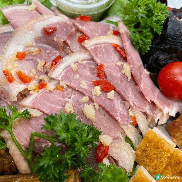 呢個大快活嘅盆菜，性價比好高，份量同用料都比想像中好。大蝦大...