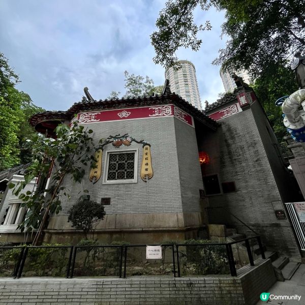 蓮花宮：百年歷史顯聖地 🙏✨