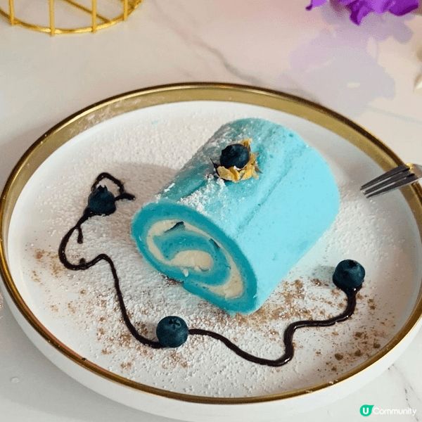 呢啲都係我失戀之後去食嘅甜品，次次食完都有新拖拍，所以都算好...