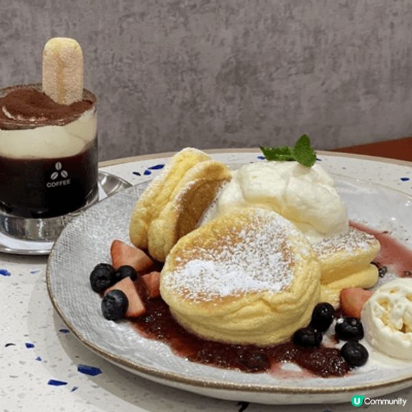 呢啲都係我失戀之後去食嘅甜品，次次食完都有新拖拍，所以都算好...