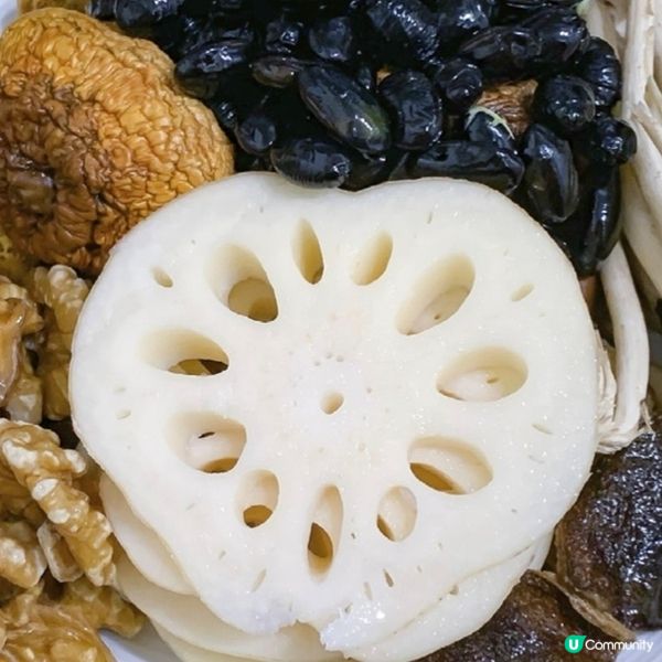 姬松茸茶樹菇黑豆蓮藕湯

原文網址: 去濕湯水食譜｜連續7天