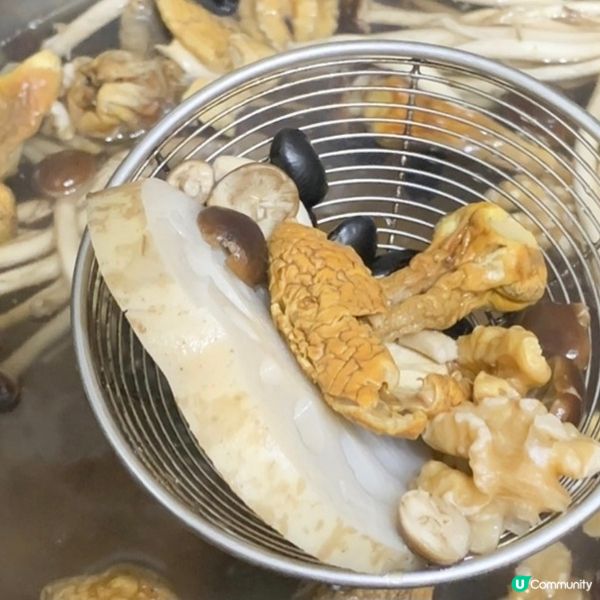 姬松茸茶樹菇黑豆蓮藕湯

原文網址: 去濕湯水食譜｜連續7天